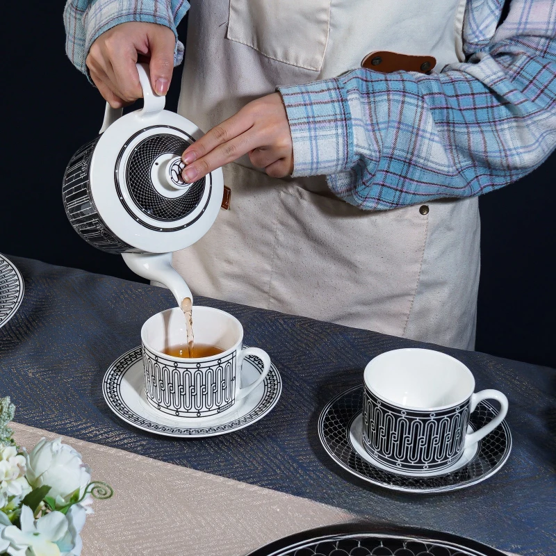 Einfaches Teeservice im europä – Coffee Tea Games Bewertung und Preis