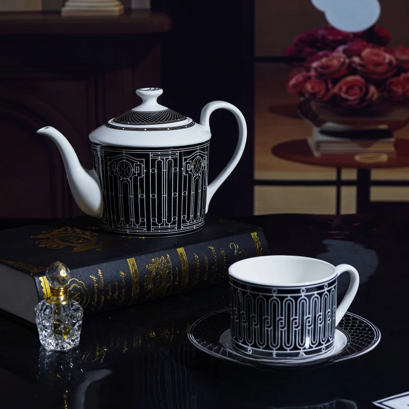 Einfaches Teeservice im europä – Coffee Tea Games Bewertung und Preis